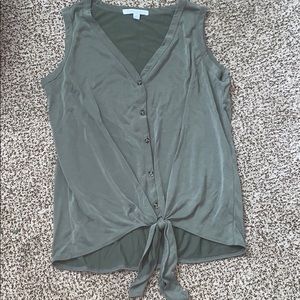 Green tank top with bottom tie